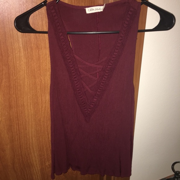 Stylish Burgundy Tank - Picture 3 of 3